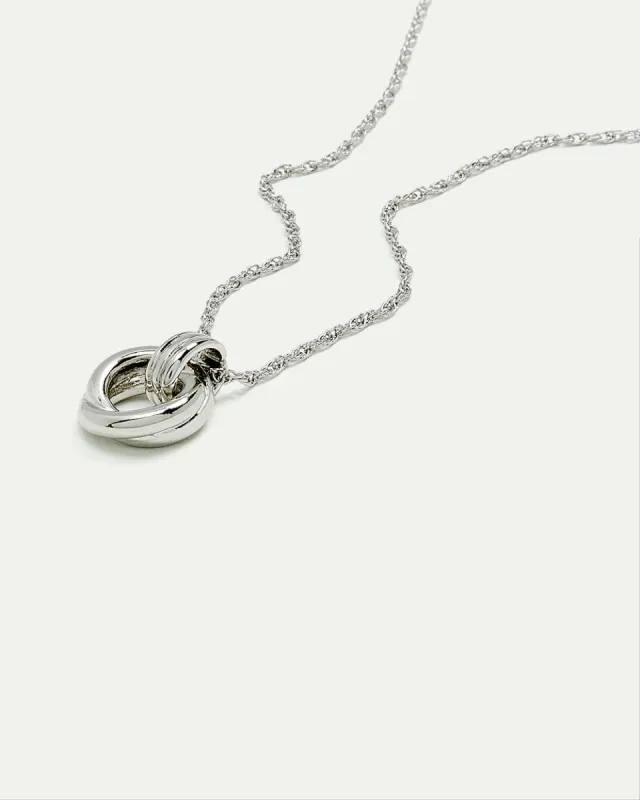 Short Necklace with Circle Pendant sold by Reitmans