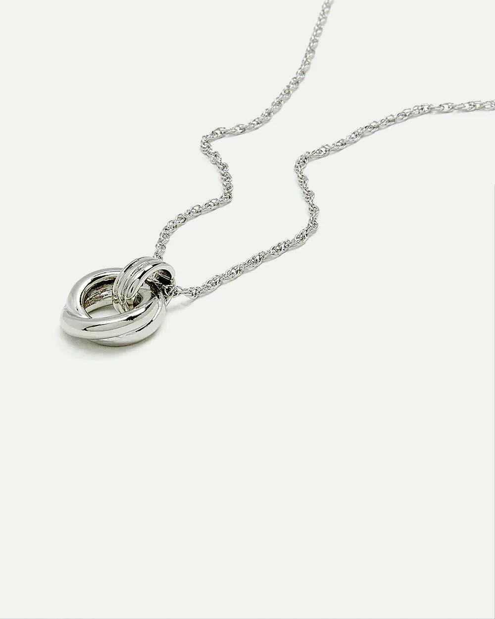 Short Necklace with Circle Pendant sold by Reitmans