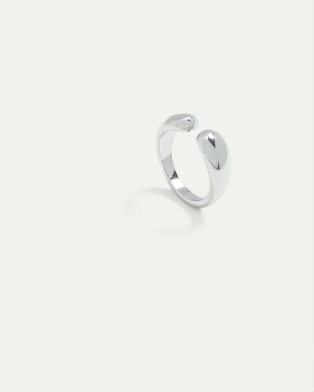 Curved Open Ring sold by Reitmans