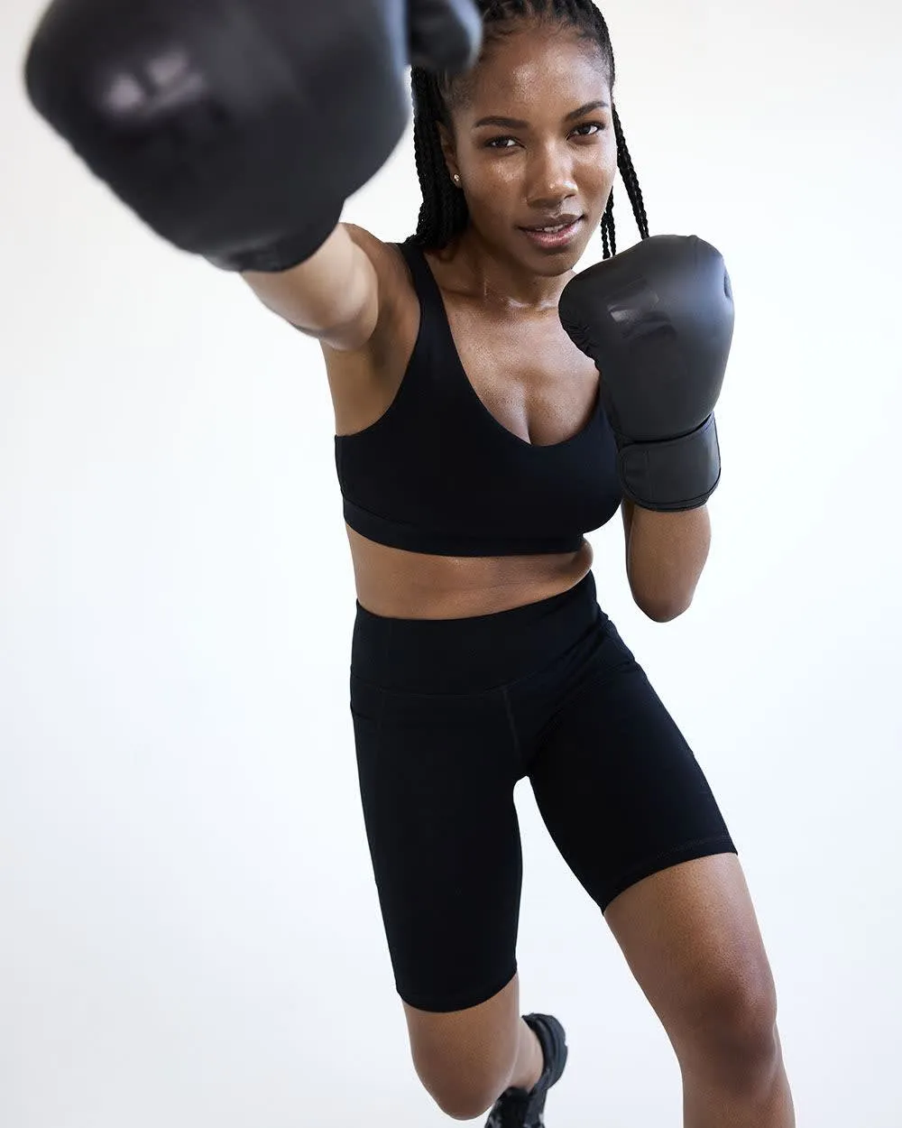 Sculptor Biker Short with Pockets - Hyba sold by Reitmans