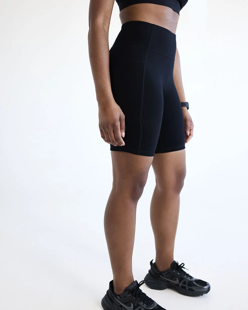 Sculptor Biker Short with Pockets - Hyba sold by Reitmans product image thumbnail 5