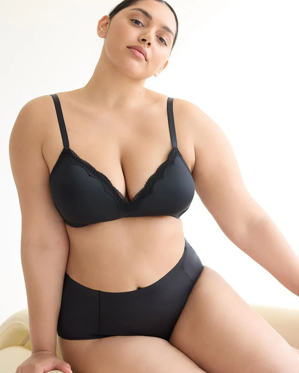 Wireless Bra with Lace Trim - R Line sold by Reitmans product image thumbnail 4