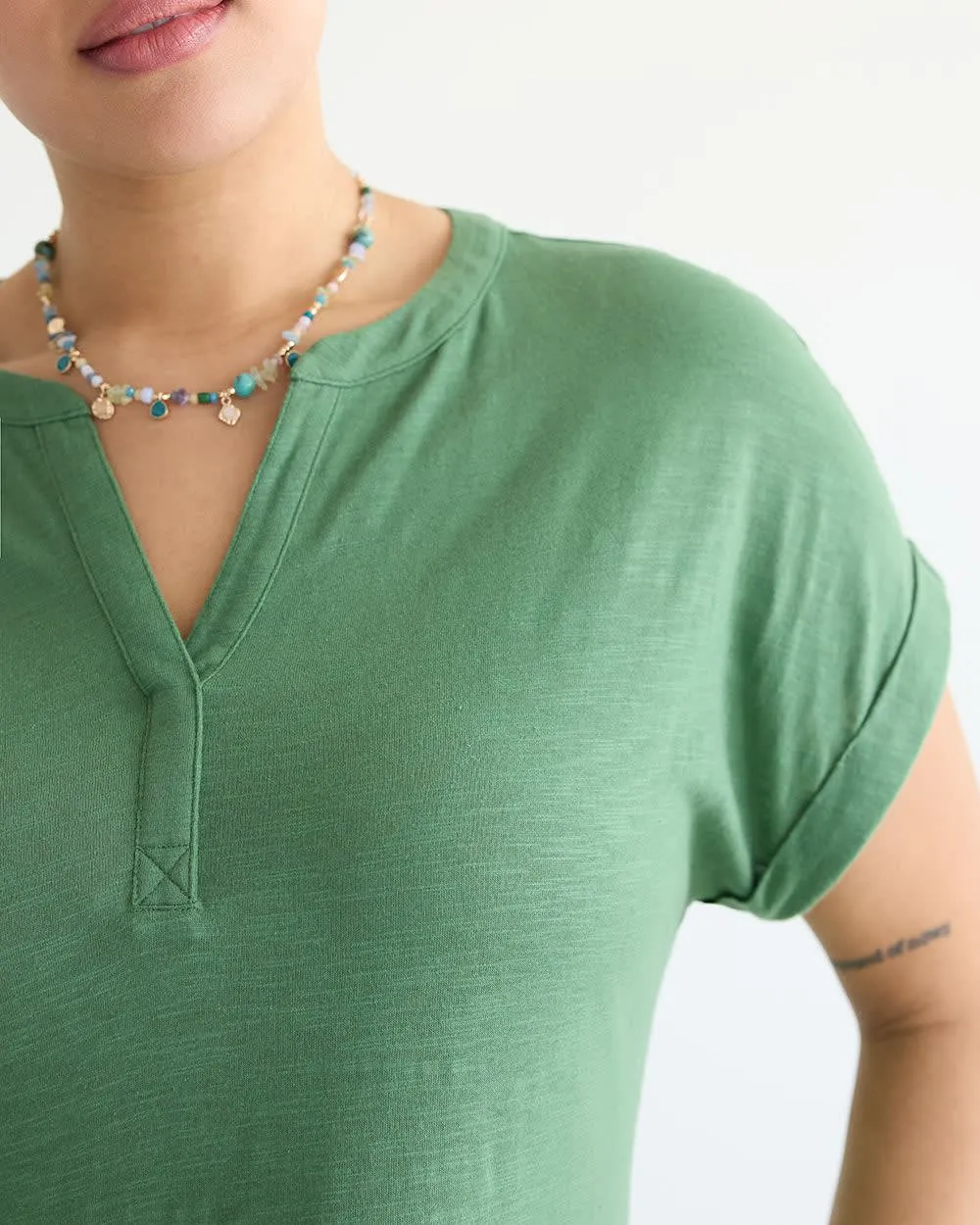 Short-Sleeve Tiered Midi Dress with Split Neckline sold by Reitmans product image thumbnail 4