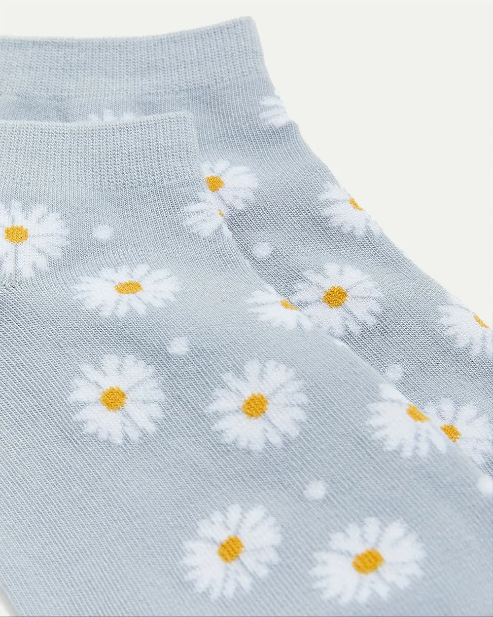 Cotton Anklet Socks with Daisies sold by Reitmans product image thumbnail 3