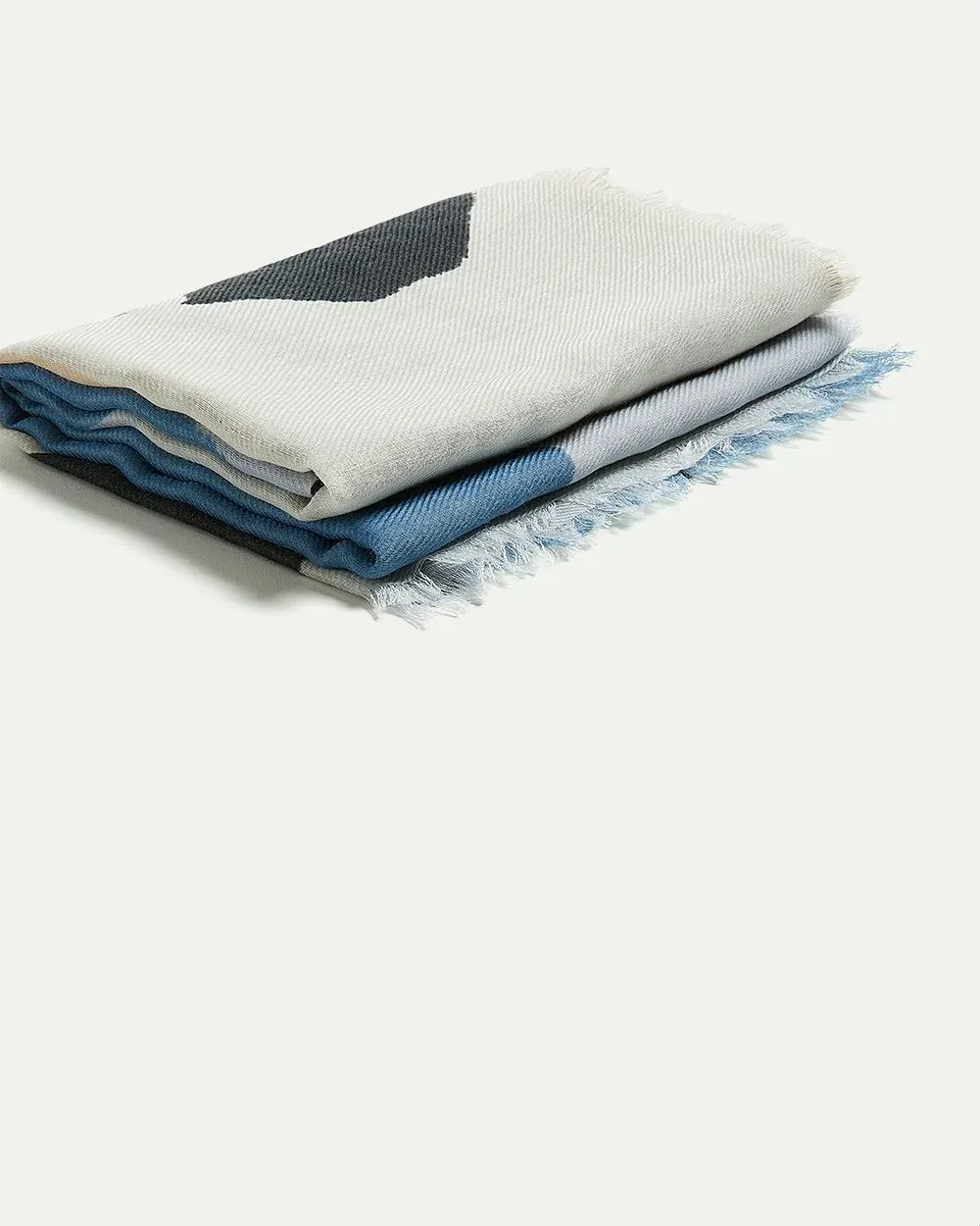 Scarf with Abstract Print sold by Reitmans product image thumbnail 5