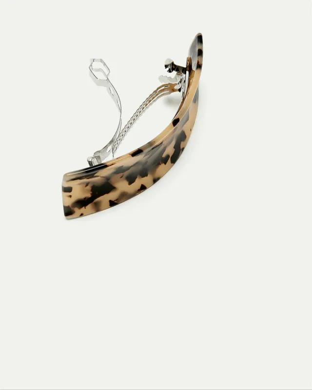 Tortoise Hair Clip sold by Reitmans