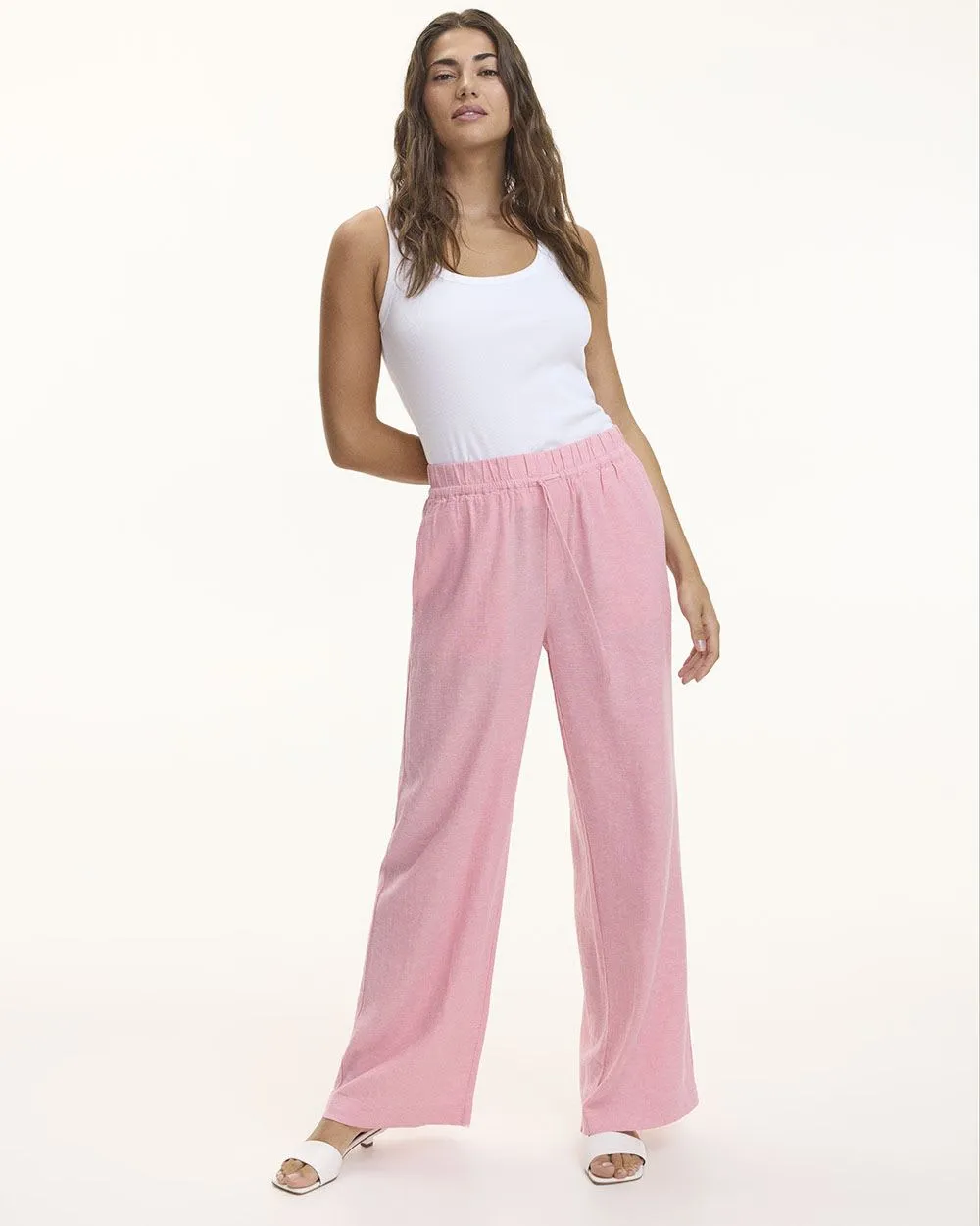 Wide-Leg High-Rise Linen Pant - Petite sold by Reitmans