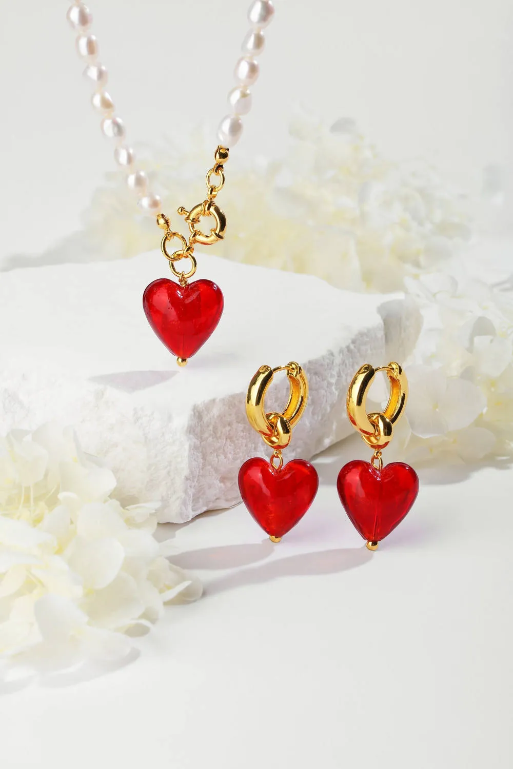Classicharms-Esmée Glaze Heart Dangle Earrings sold by Reitmans product image thumbnail 4