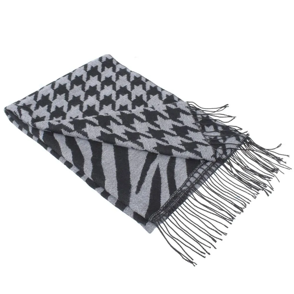 Large Houndstooth and Zebra Combo Scarf sold by Reitmans product image thumbnail 4
