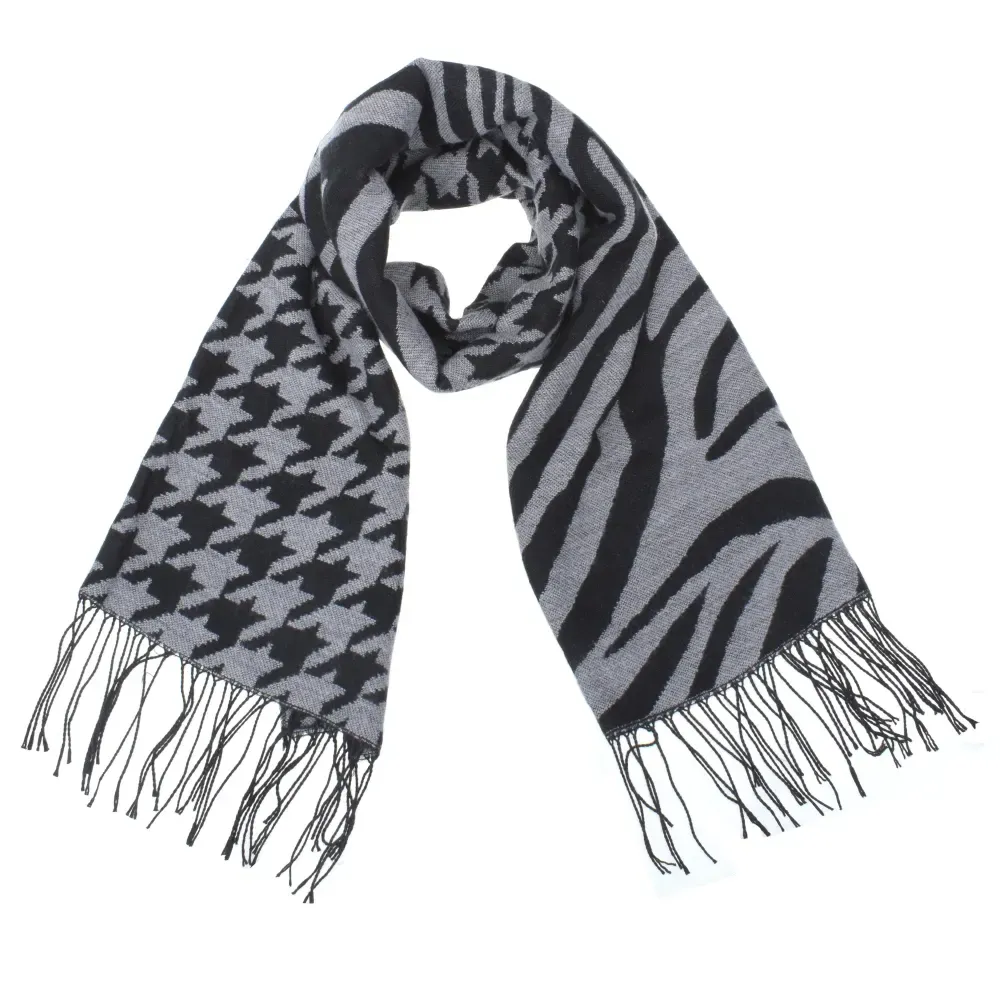 Large Houndstooth and Zebra Combo Scarf sold by Reitmans product image thumbnail 5