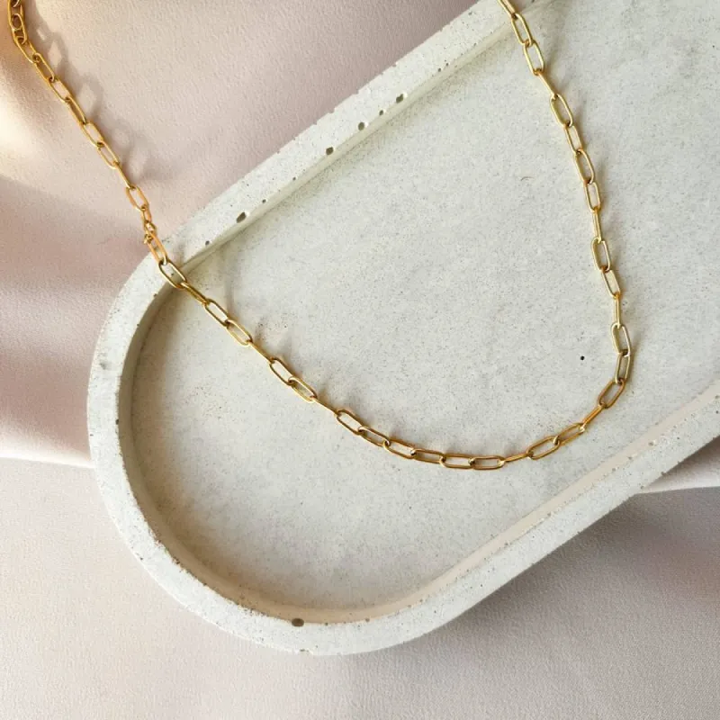 Horace Jewelry -  Classic necklace with chain in form of paper clip Graffito sold by Reitmans