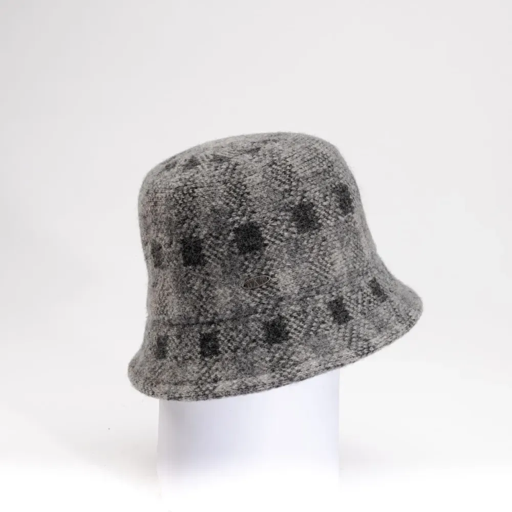 Canadian Hat 1918 - Bina - Plaid Bucket Hat sold by Reitmans product image thumbnail 3