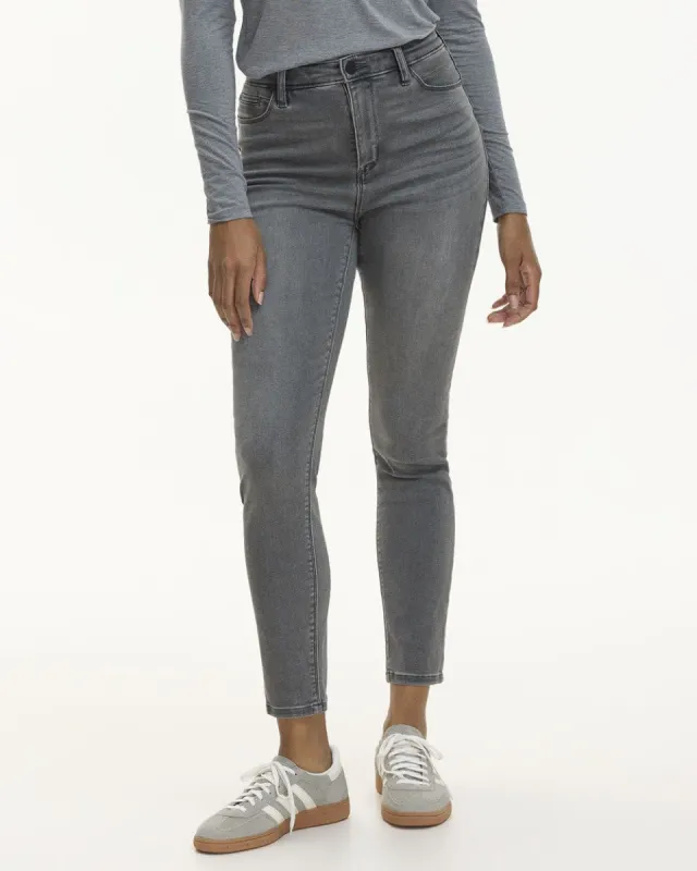 Skinny-Leg High-Rise Jean - The Signature (R) sold by Reitmans