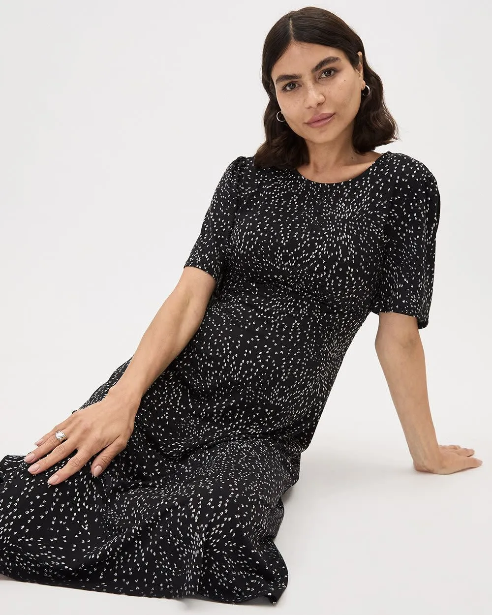 Short-Sleeve Crew-Neck Midi Dress - Thyme Maternity sold by Reitmans product image thumbnail 5