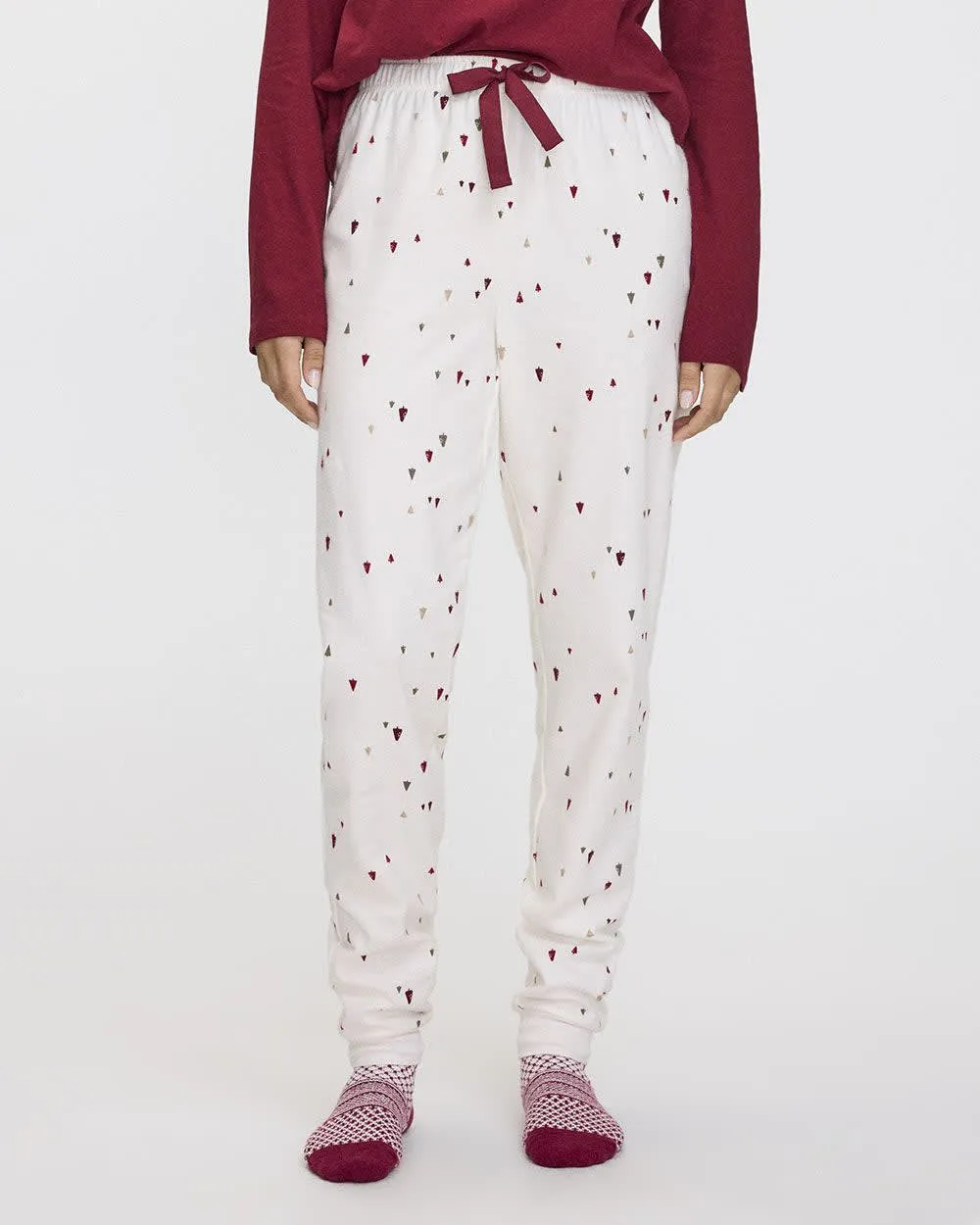 Long-Sleeve Top and Flannel Jogger Pyjama Set sold by Reitmans product image thumbnail 5