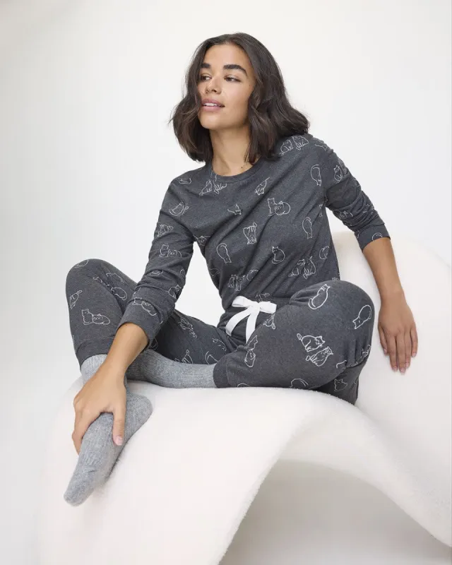 Long-Sleeve Top and Jogger Cotton-Blend Pyjama Set sold by Reitmans