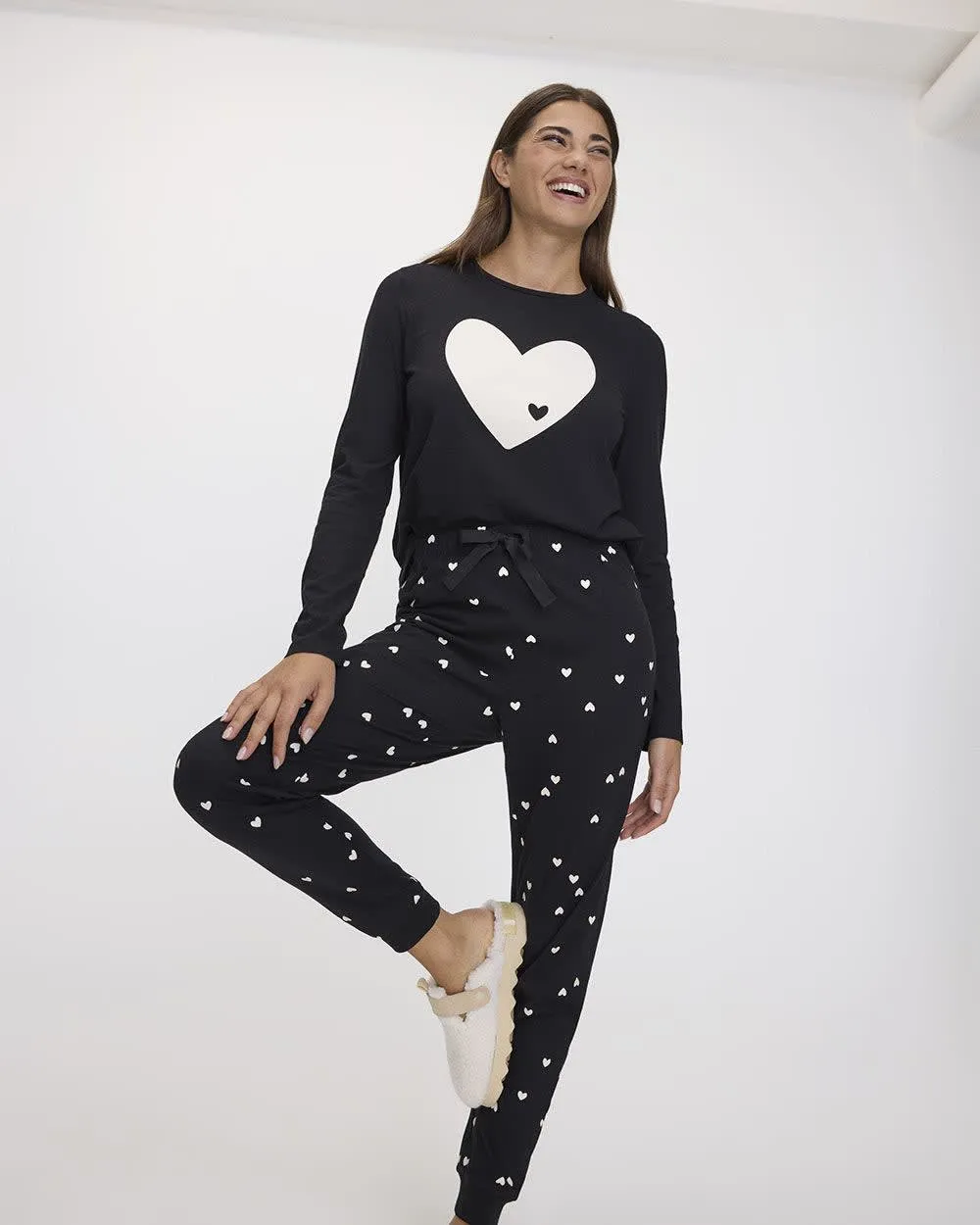 Long-Sleeve Top and Jogger Cotton Pyjama Set sold by Reitmans