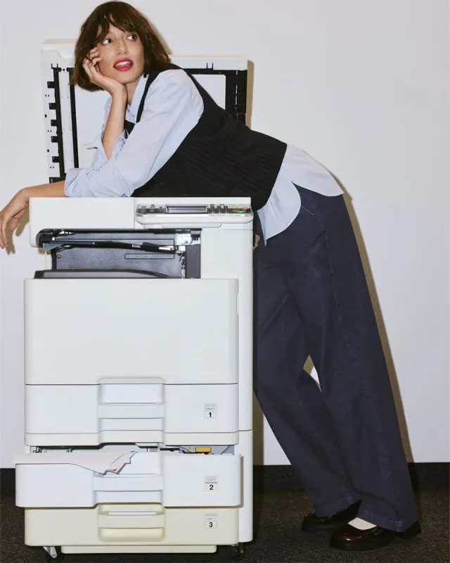 Wide-Leg High-Rise Denim Trousers sold by Reitmans