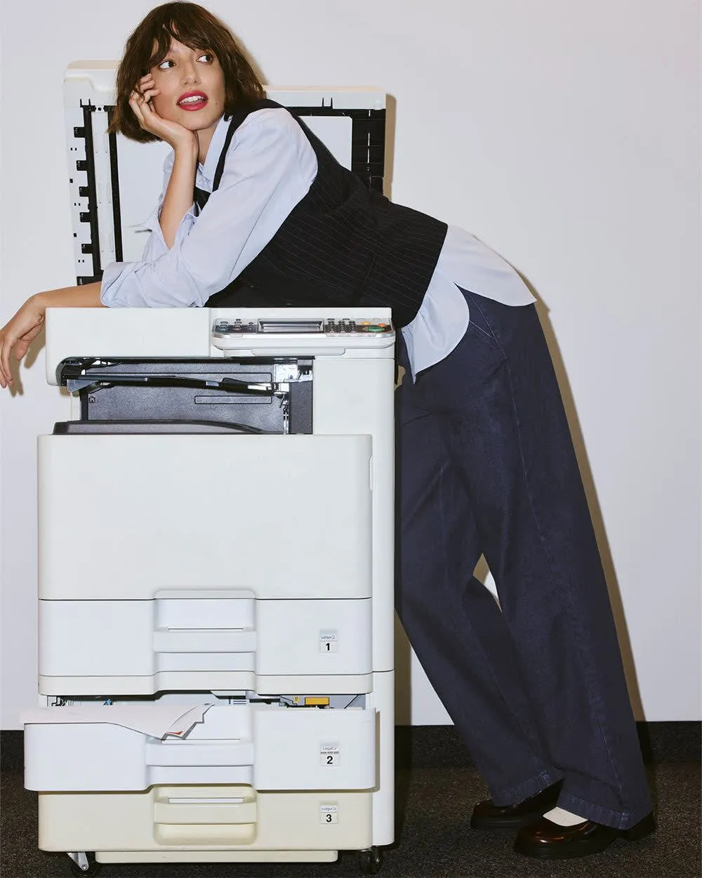 Wide-Leg High-Rise Denim Trousers sold by Reitmans