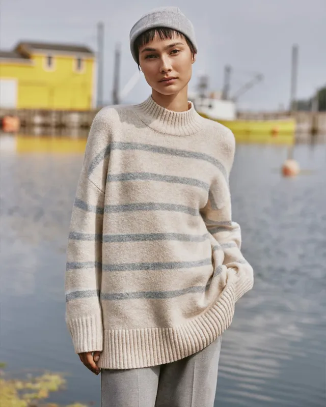 Long-Sleeve Mock-Neck PlushSoft Loose Tunic sold by Reitmans