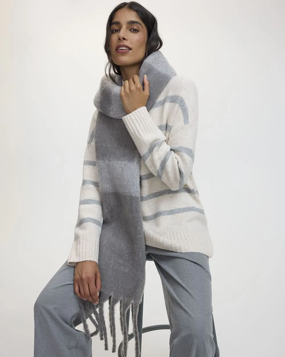 Long-Sleeve Mock-Neck PlushSoft Loose Tunic sold by Reitmans product image thumbnail 4