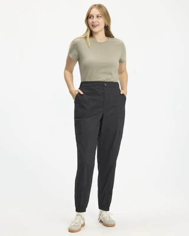 Poplin Jogger with Cargo Pockets - Petite sold by Reitmans