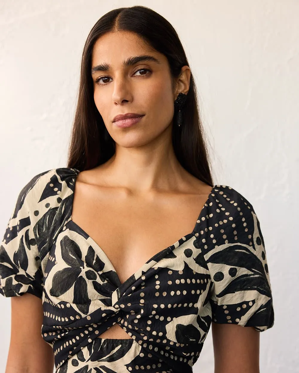 Short-Sleeve Fit and Flare Tiered Midi Dress sold by Reitmans product image thumbnail 5