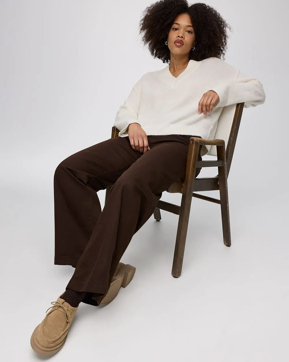 Wide-Leg Mid-Rise Jean sold by Reitmans product image thumbnail 4
