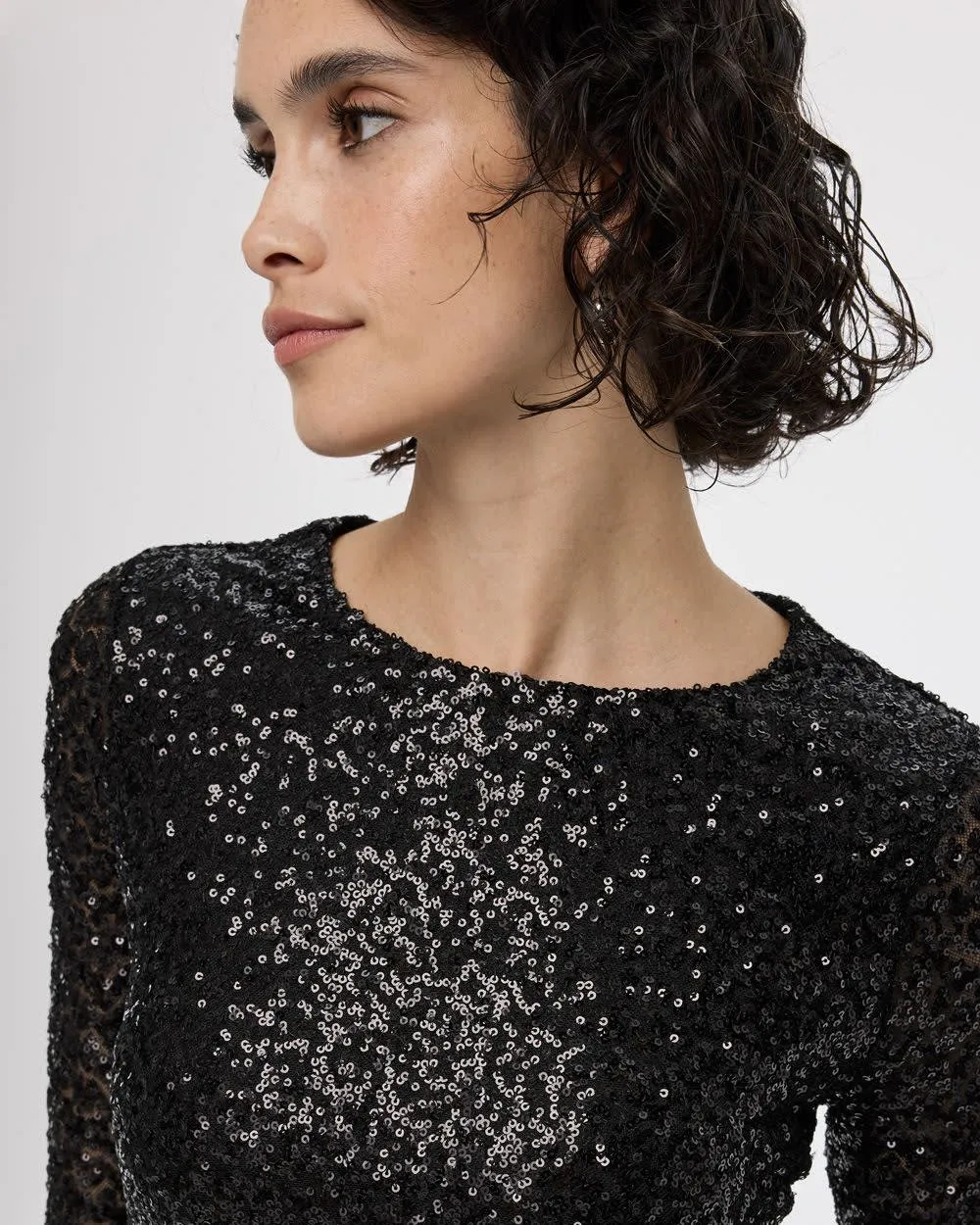 Long-Sleeve Mini Bodycon Sequins Dress sold by Reitmans product image thumbnail 4