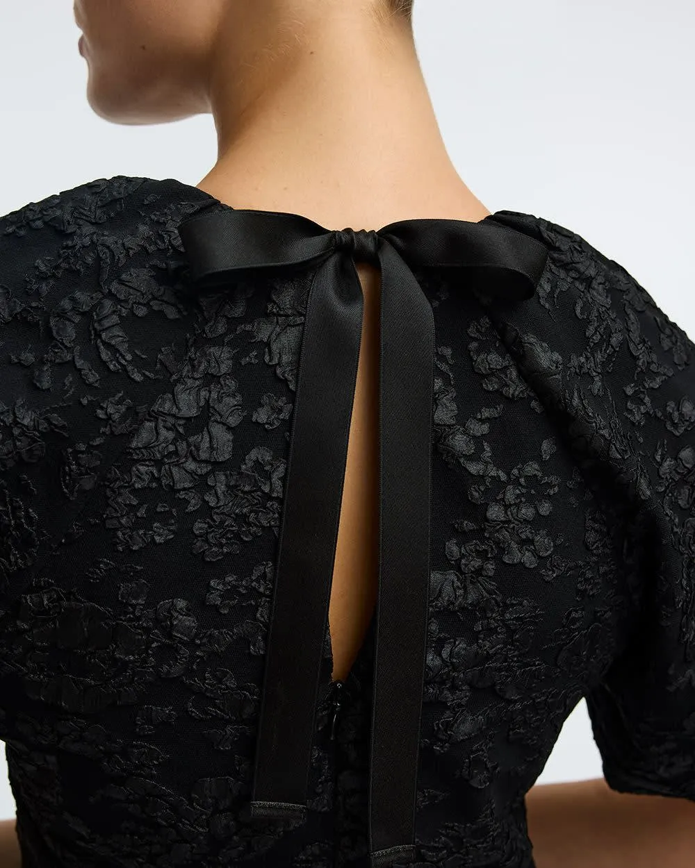 Short-Sleeve Fit-and-Flare Dress with Self-Tie in the Back sold by Reitmans product image thumbnail 5