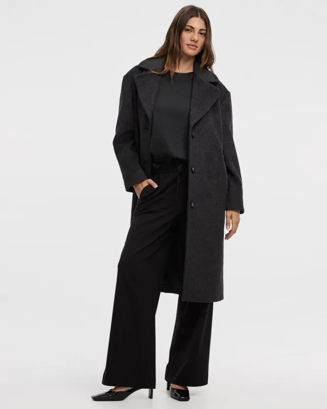 Loose Coat with Three-Button Closure sold by Reitmans