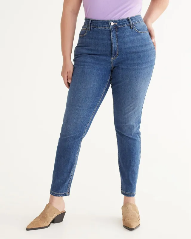 Skinny-Leg High-Rise Jean - The Signature (R) - Curvy Fit sold by Reitmans