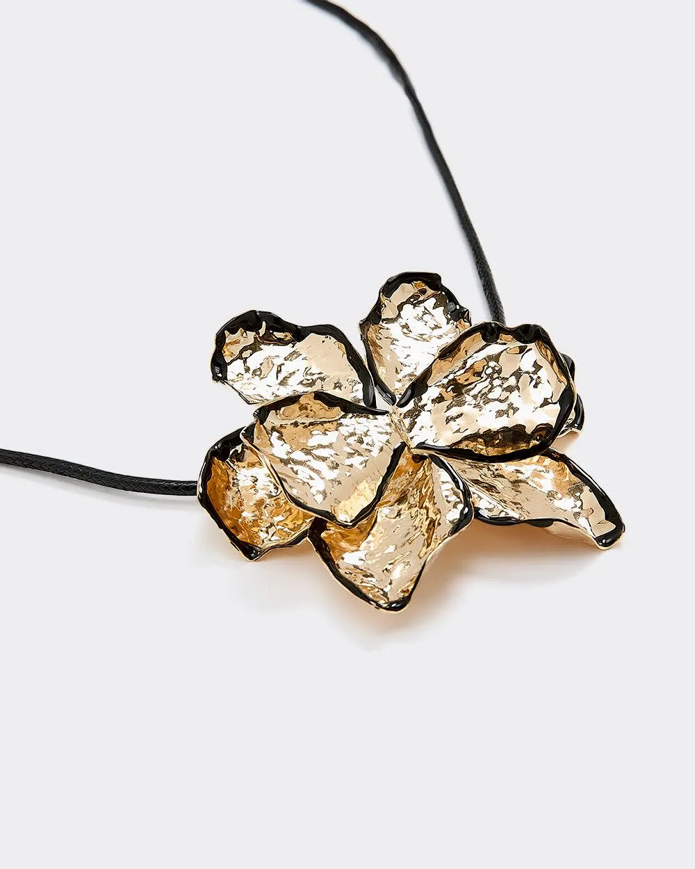 Metal Flower on Short Cord Necklace sold by Reitmans product image thumbnail 2