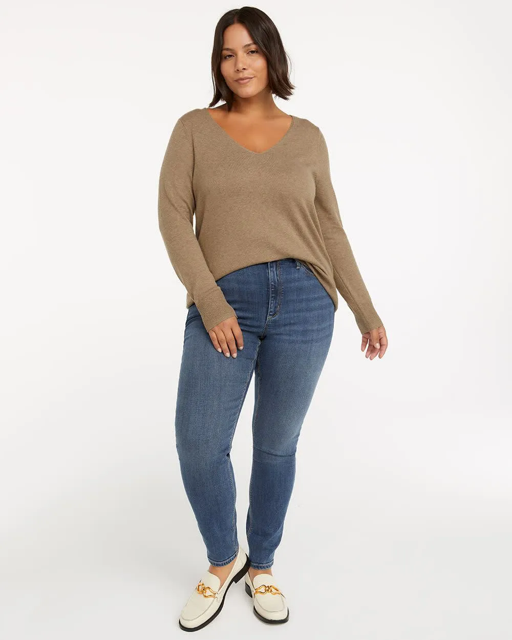 High-Rise Medium Wash Jean with Skinny Leg - The Signature (R) - Tall sold by Reitmans product image thumbnail 4