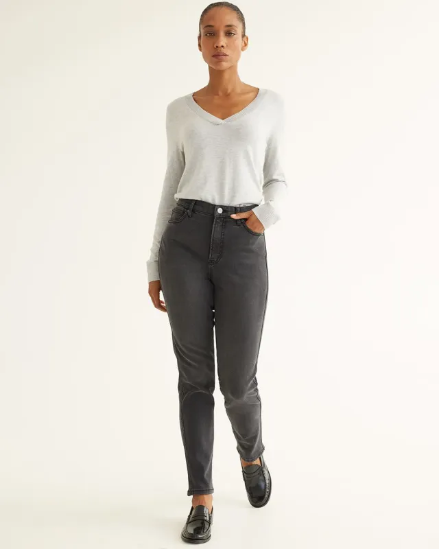 Slim-Leg High-Rise Jean - The Vintage sold by Reitmans
