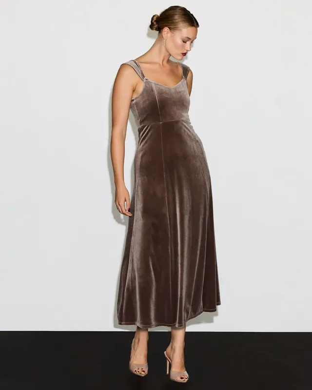 Cap-Sleeve Fit-and-Flare Midi Velvet Dress sold by Reitmans