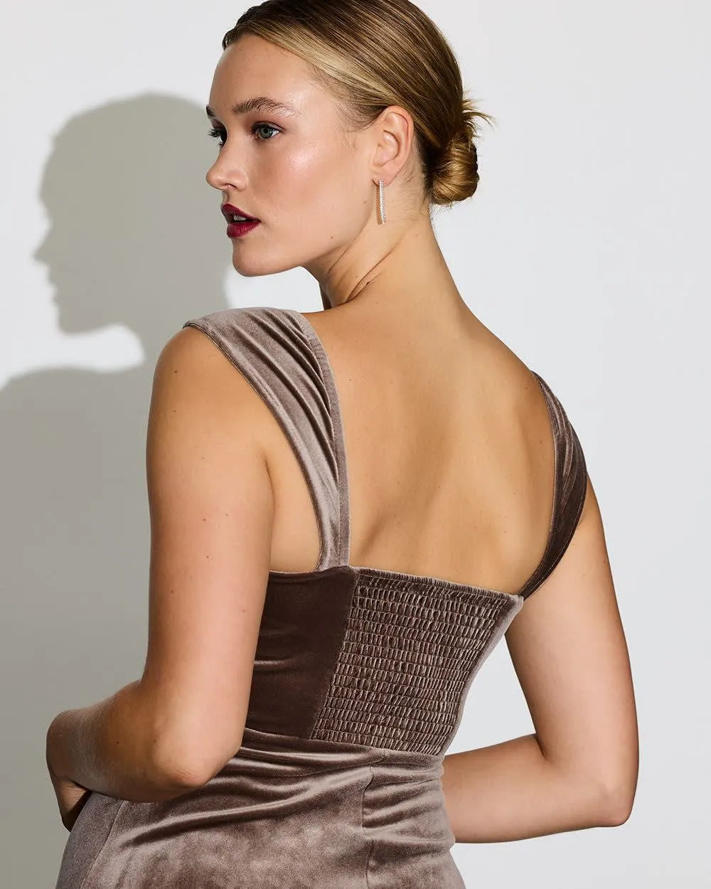 Cap-Sleeve Fit-and-Flare Midi Velvet Dress sold by Reitmans product image thumbnail 5