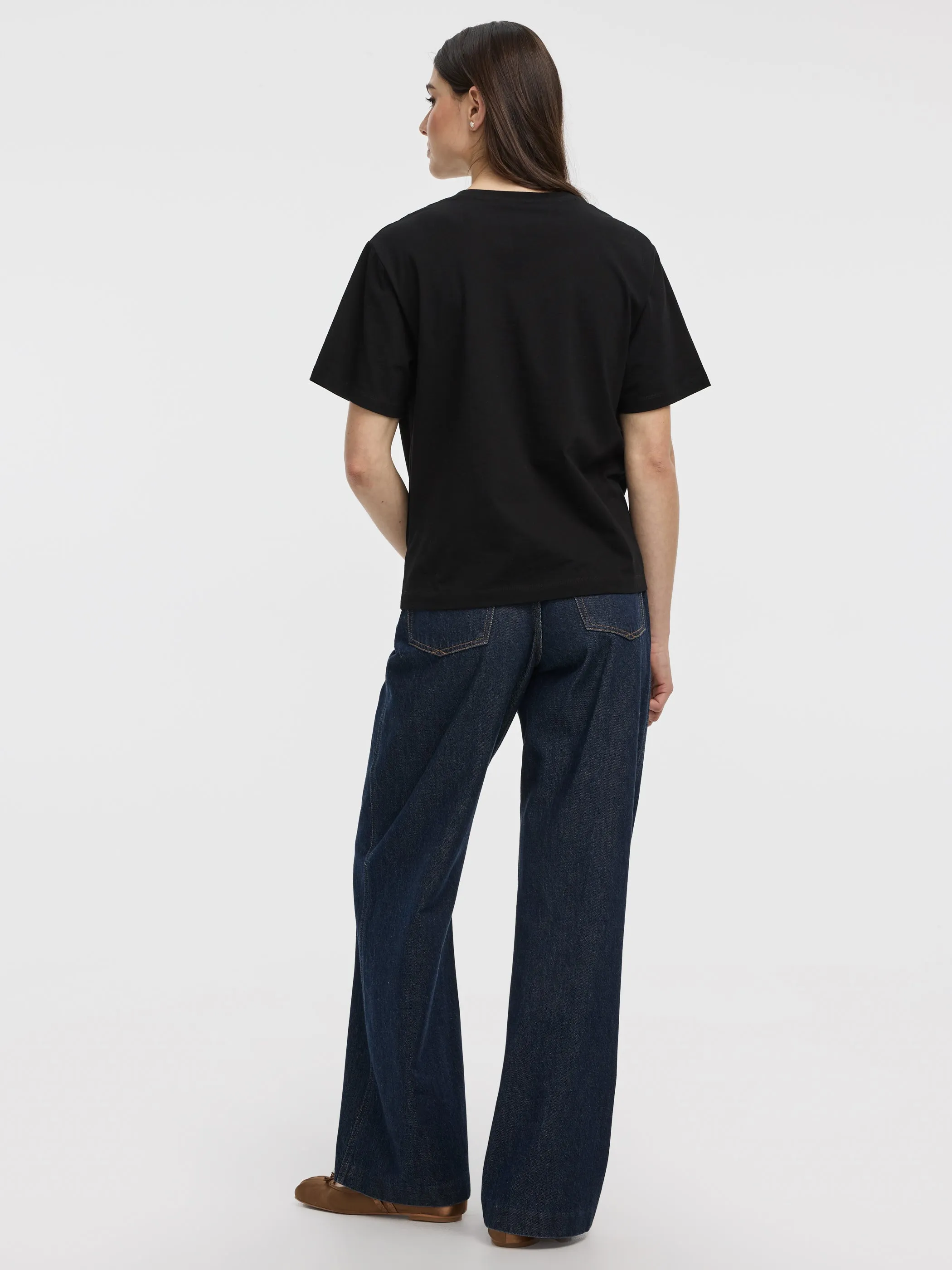 Short-Sleeve Crew-Neck T-Shirt sold by Reitmans product image thumbnail 2