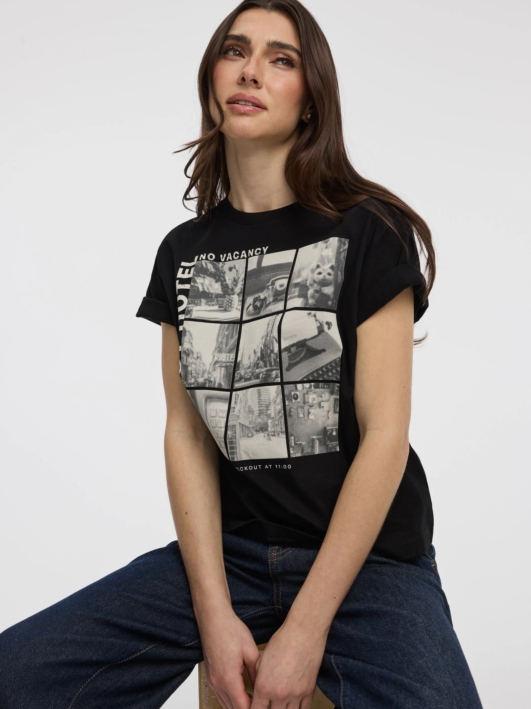 Short-Sleeve Crew-Neck T-Shirt sold by Reitmans product image thumbnail 3