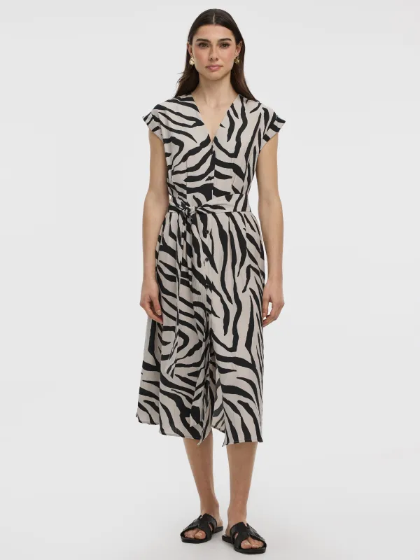 Extended-Sleeve V-Neck Belted Dress sold by Reitmans