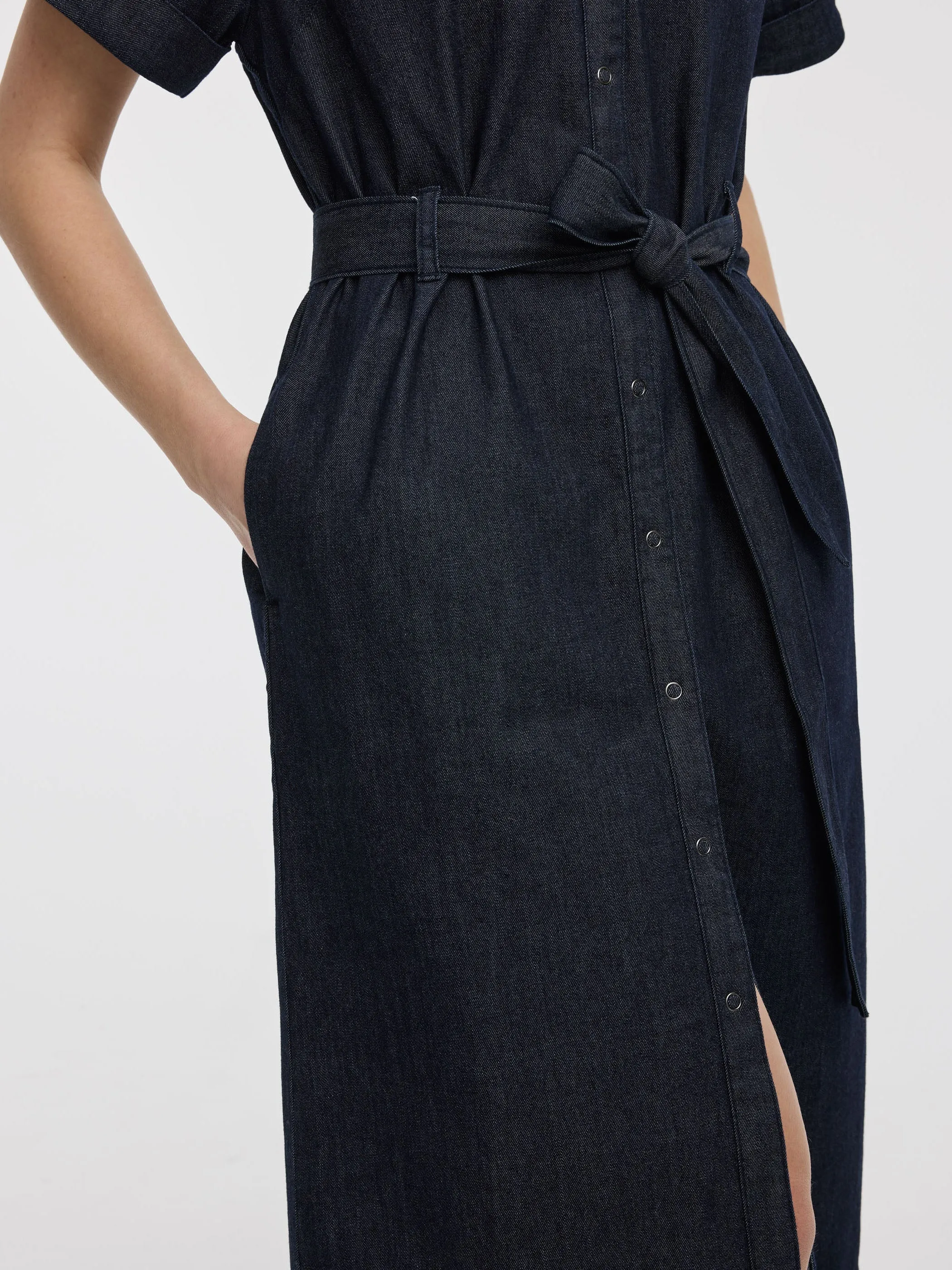 Short-Sleeve Shirt Denim Dress sold by Reitmans product image thumbnail 4
