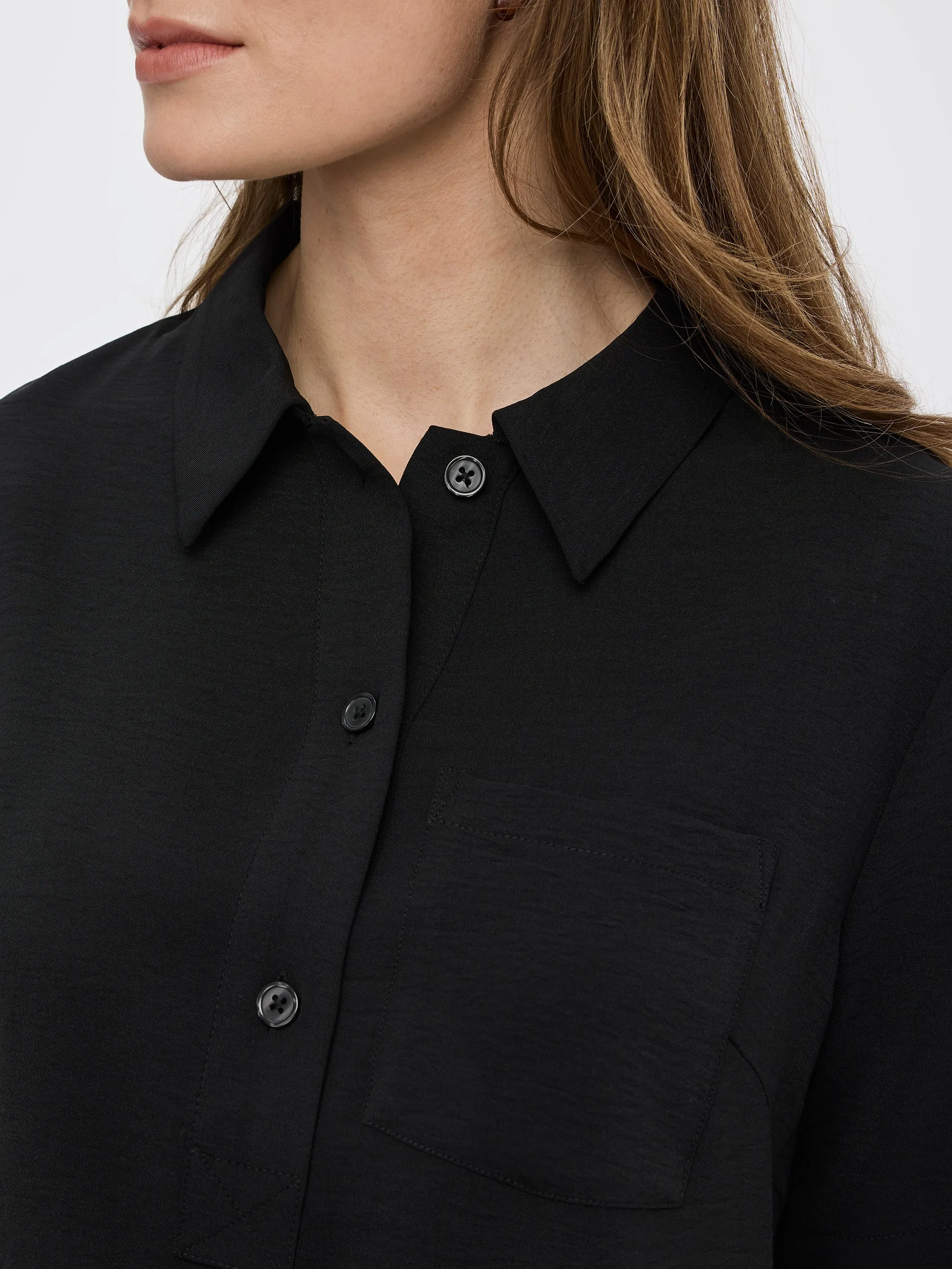 Short-Sleeve Blouse with Shirt Collar sold by Reitmans product image thumbnail 2