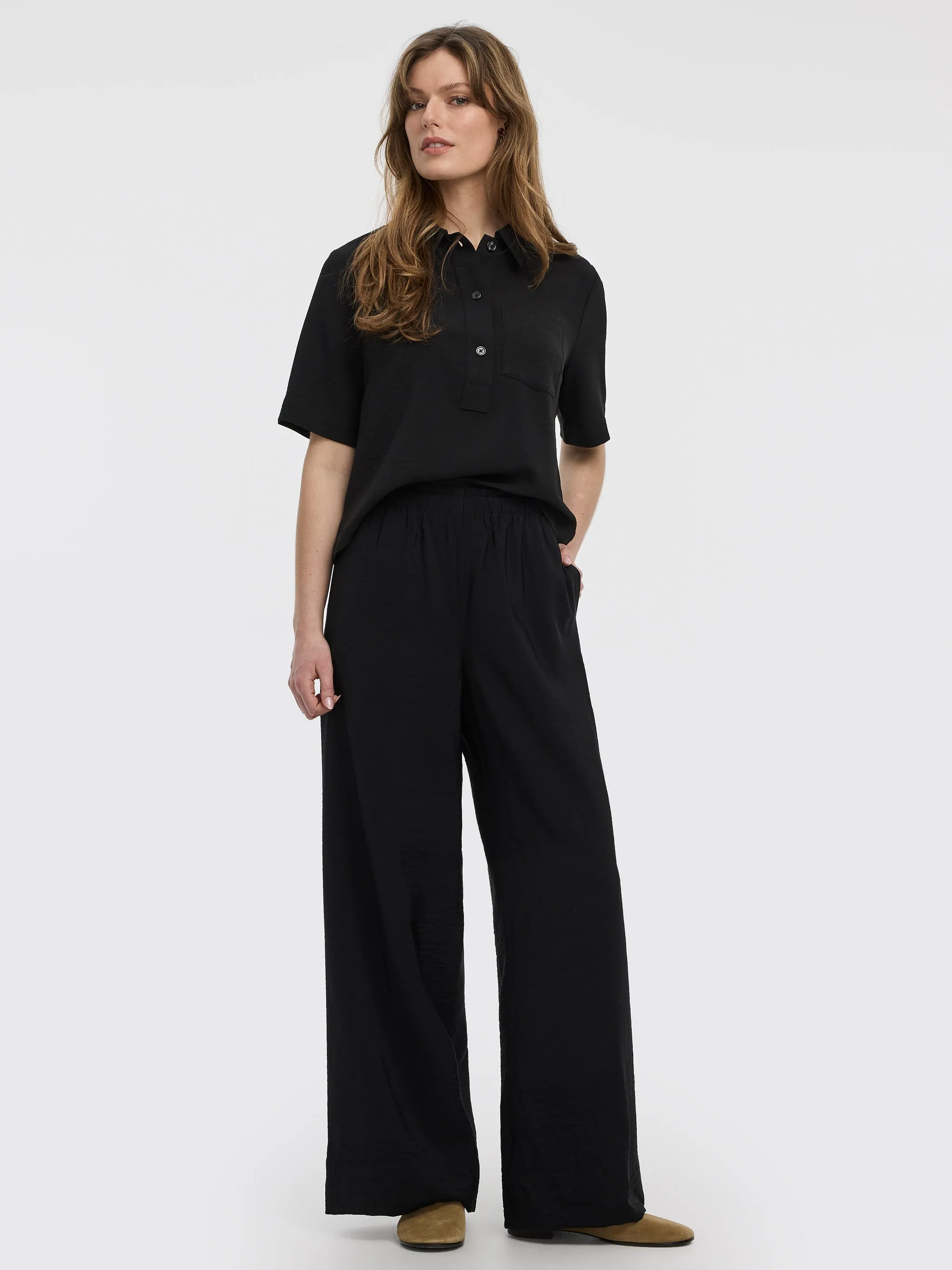 Wide-Leg High-Rise Pull-On Pant sold by Reitmans