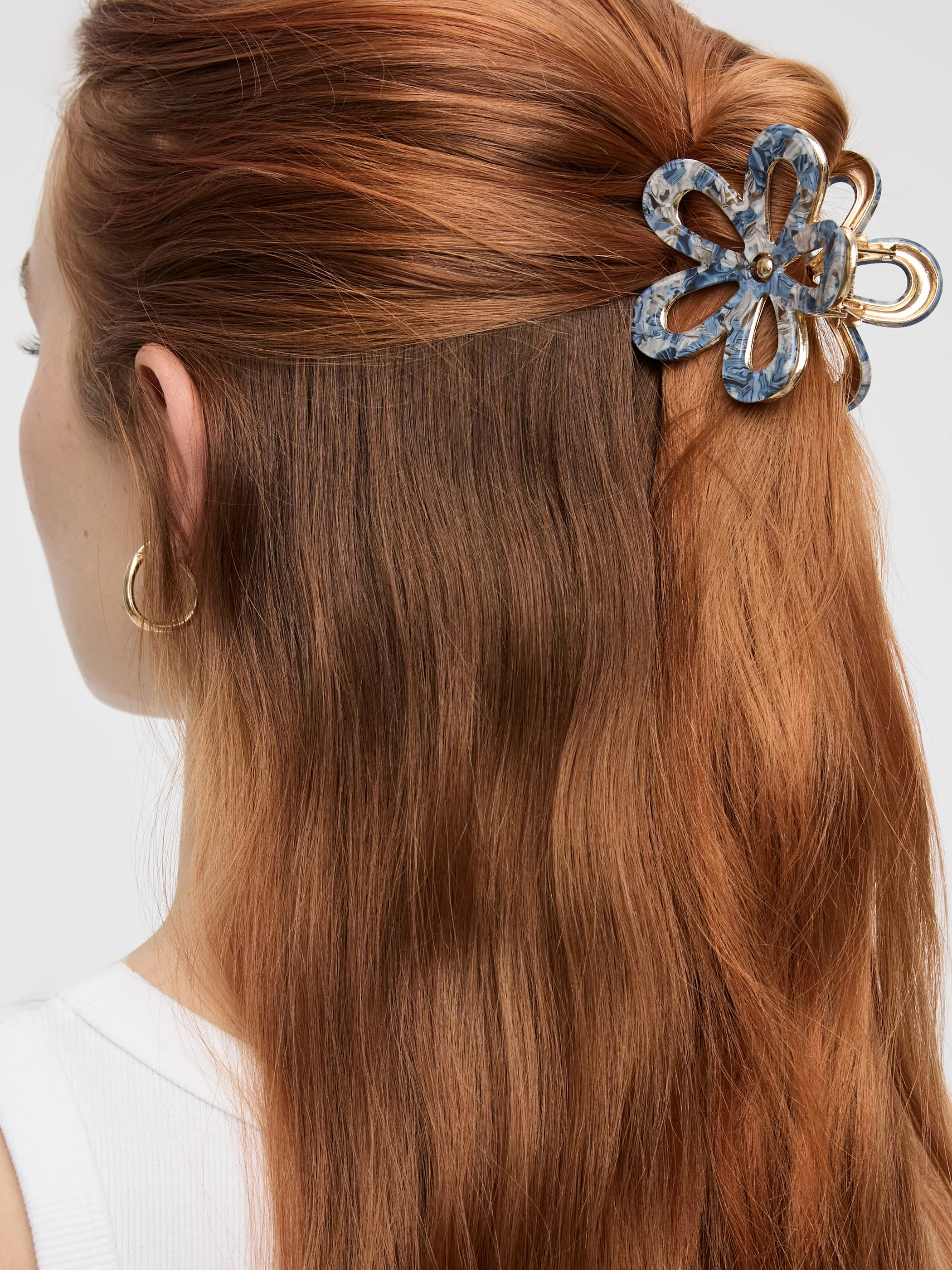 Flower Hair Clip sold by Reitmans
