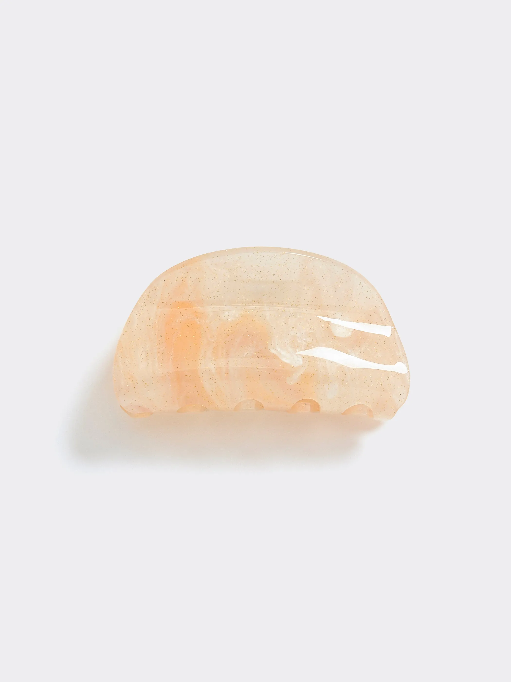 Medium Hair Clip sold by Reitmans