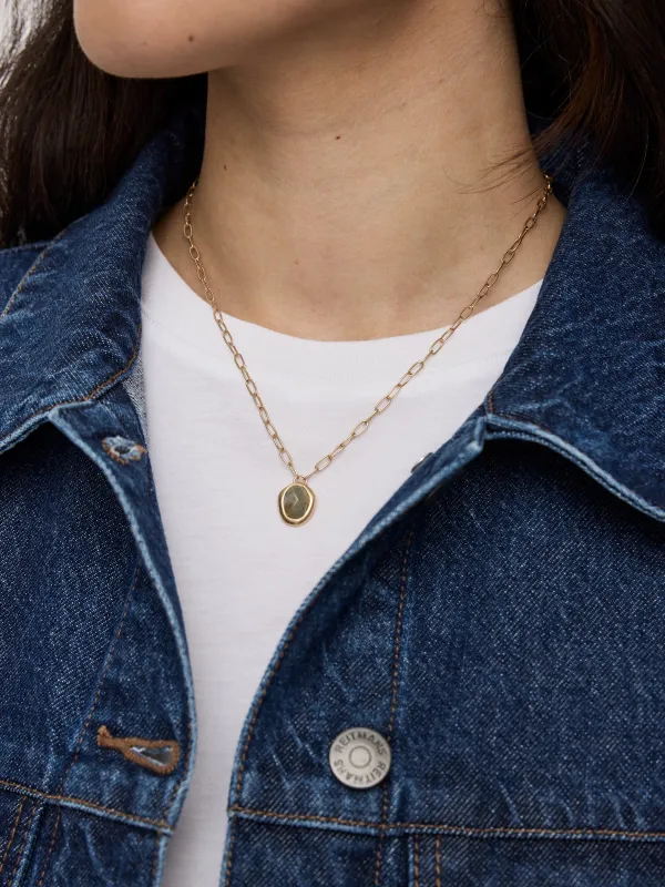 Short Necklace with Semi-Precious Stone sold by Reitmans