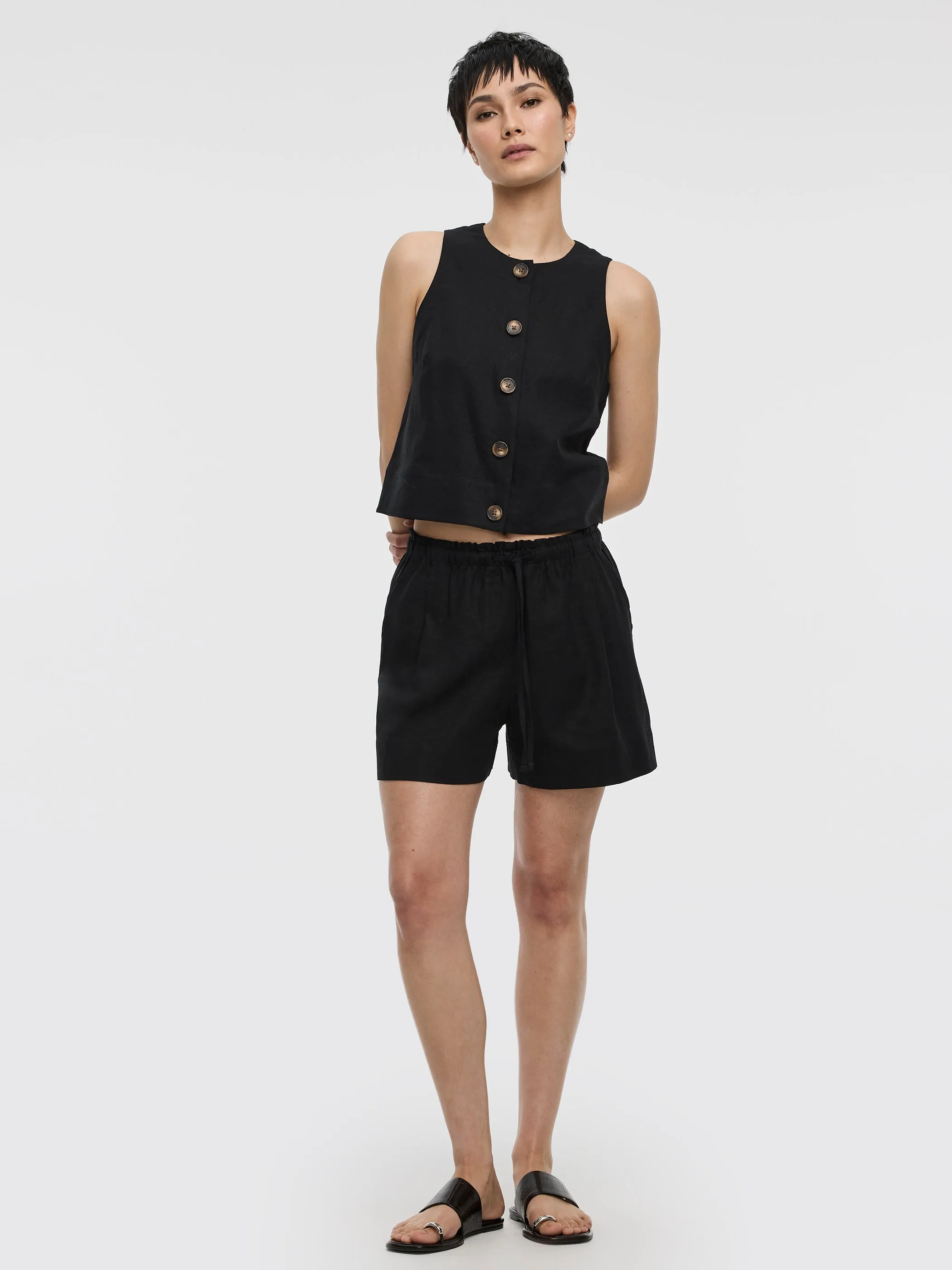 Linen-Blend Shorts with Elastic Waistband sold by Reitmans