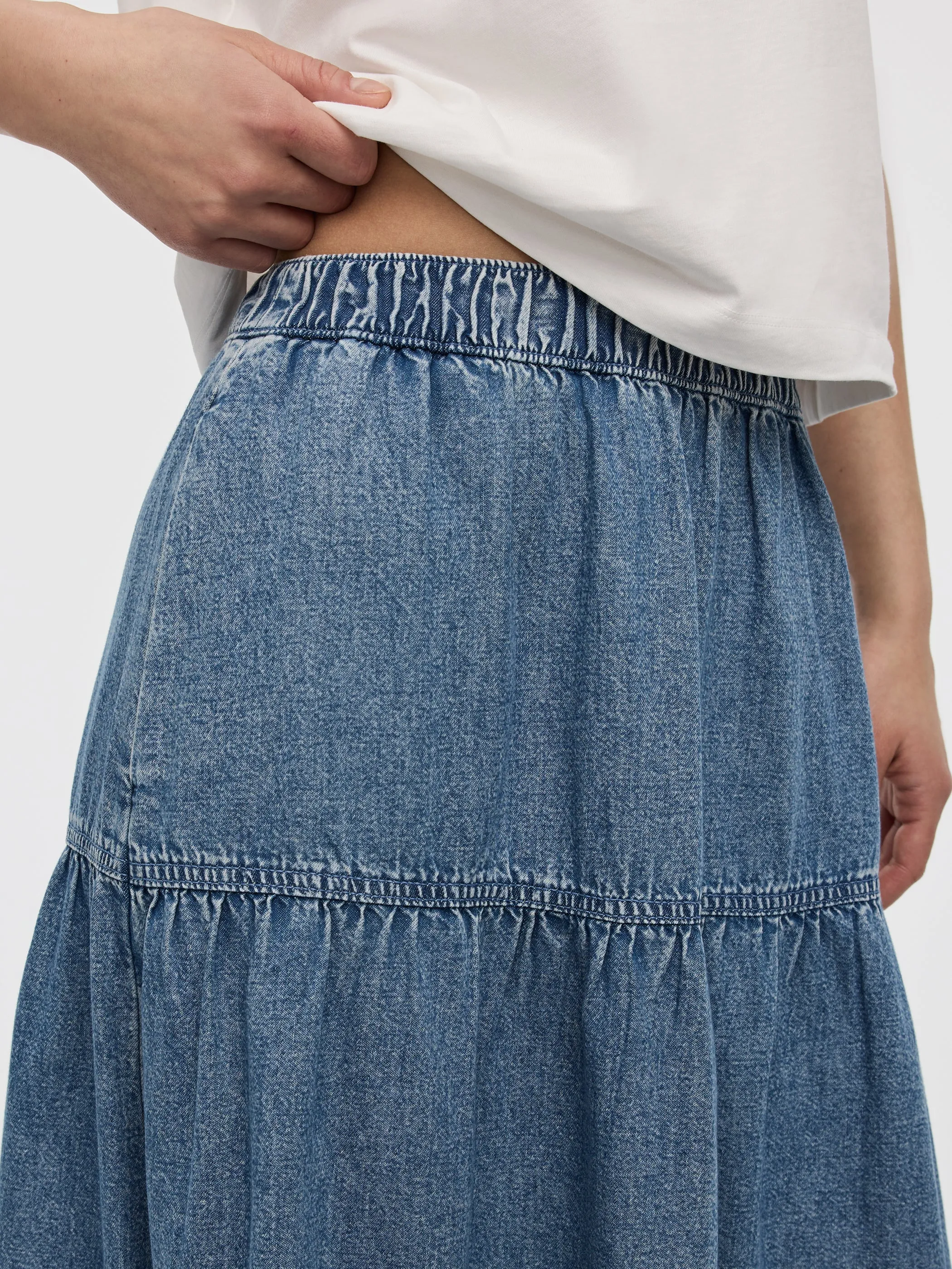 Pull-On Tiered Denim Midi Skirt sold by Reitmans product image thumbnail 3