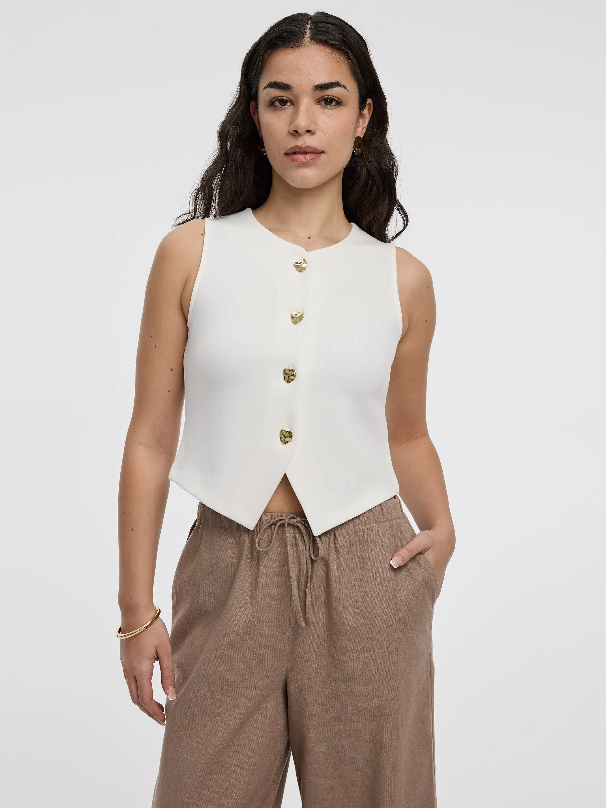 Sleeveless Crew-Neck Vest sold by Reitmans product image thumbnail 5