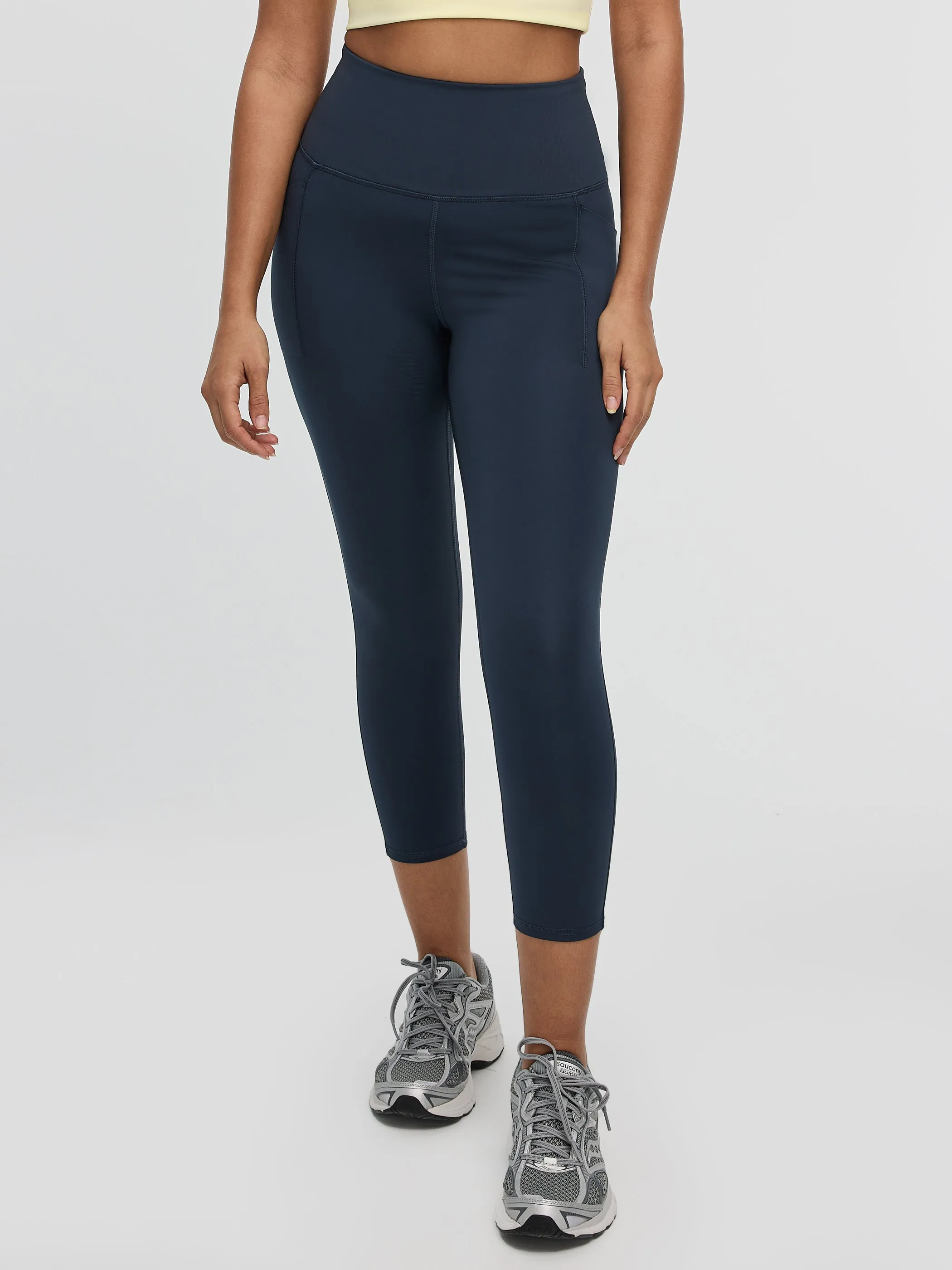 Capri Legging with Pockets - PULSE (R) Hyba sold by Reitmans product image thumbnail 2